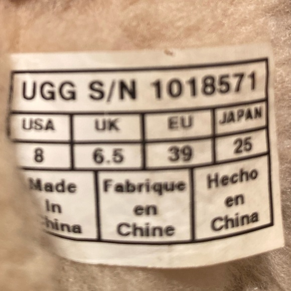 UGG GOLD SEQUIN BOOT - Picture 7 of 7